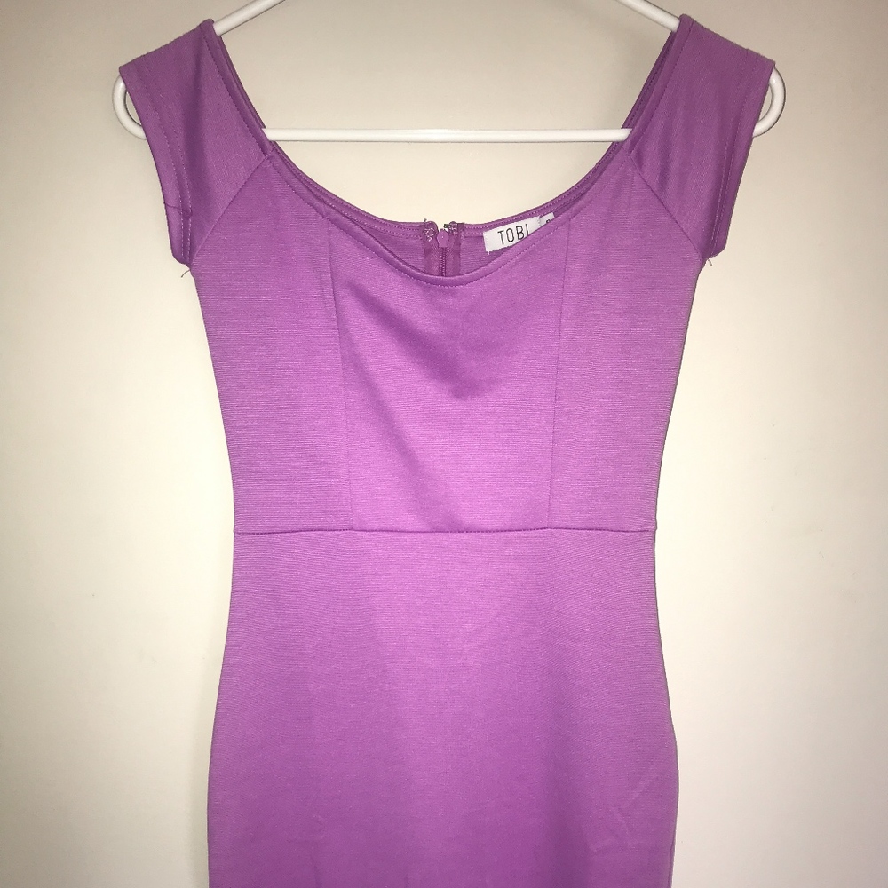 Lilac off-the-shoulder body con dress